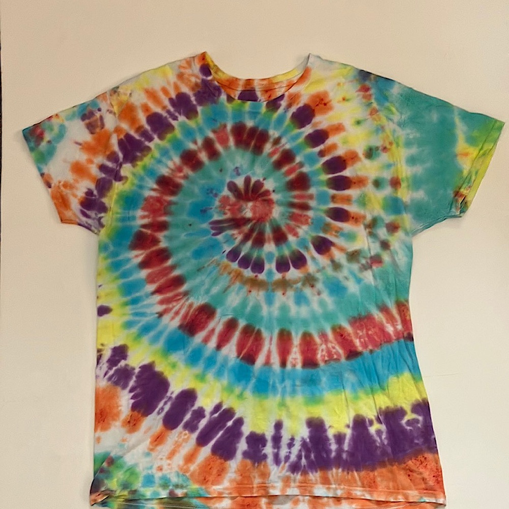 Tye dye short sleeve tee shirt woman’s size large